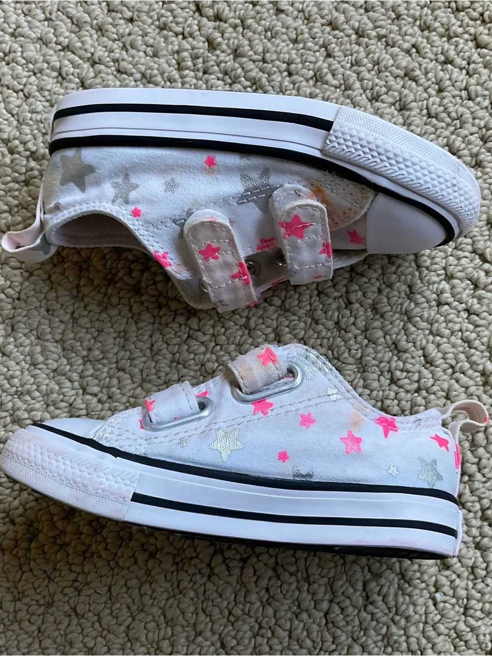 Converse Kids White Canvas Star Sneaker Size 6